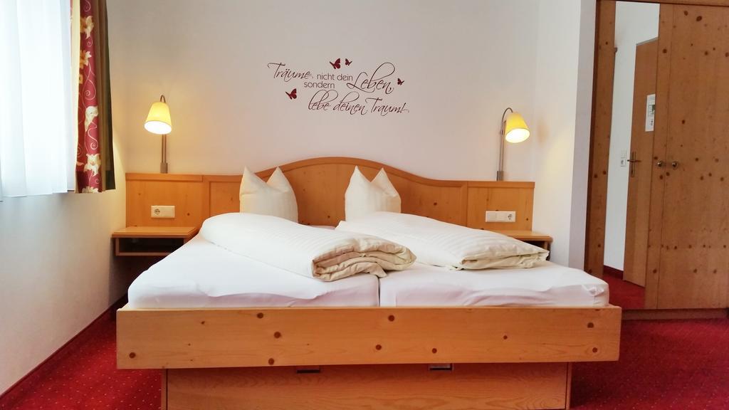 Das Wismeyer - Skihotel An Der Plattenkarbahn オーバータウエルン 部屋 写真