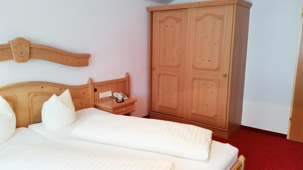 Das Wismeyer - Skihotel An Der Plattenkarbahn オーバータウエルン 部屋 写真