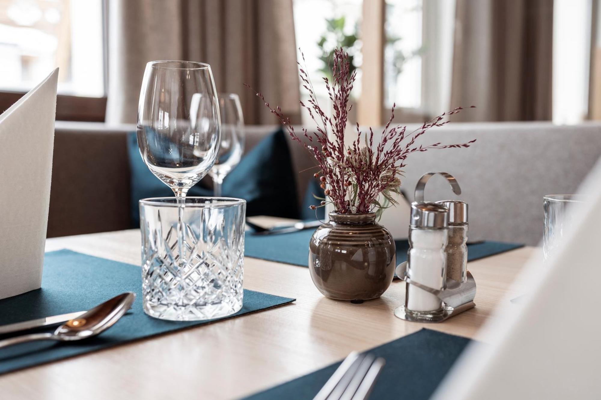 Das Wismeyer - Skihotel An Der Plattenkarbahn オーバータウエルン エクステリア 写真