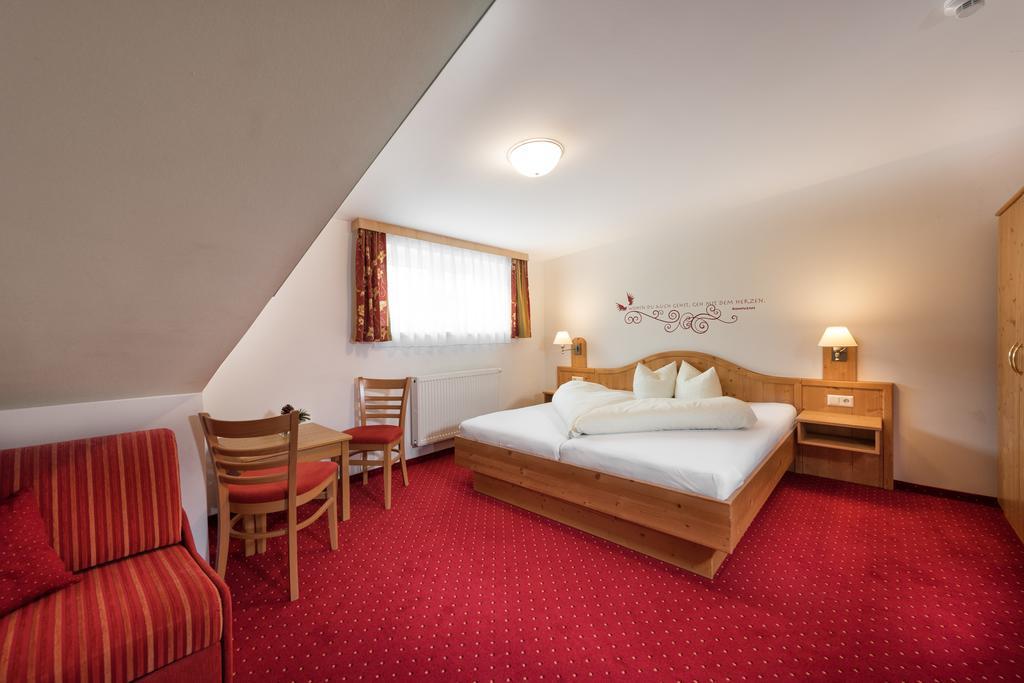 Das Wismeyer - Skihotel An Der Plattenkarbahn オーバータウエルン エクステリア 写真