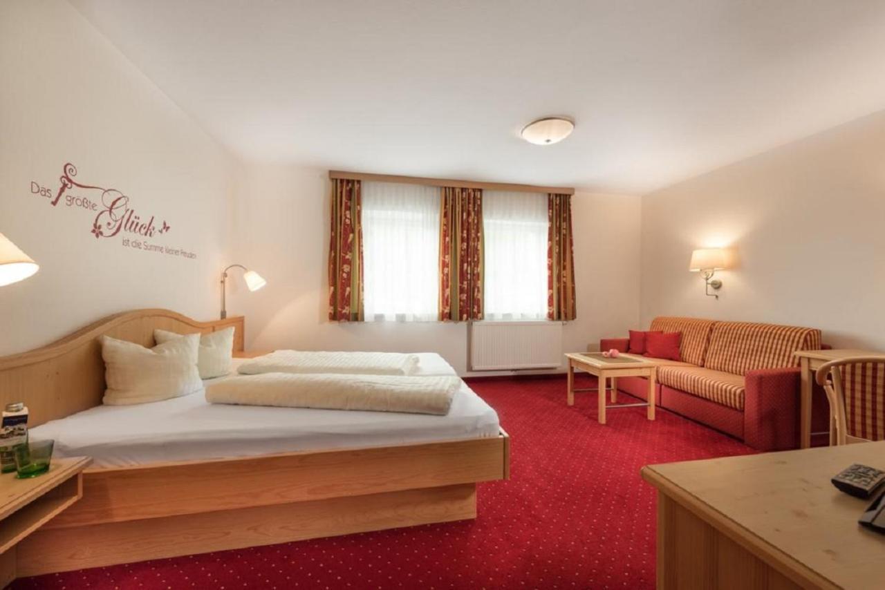 Das Wismeyer - Skihotel An Der Plattenkarbahn オーバータウエルン エクステリア 写真